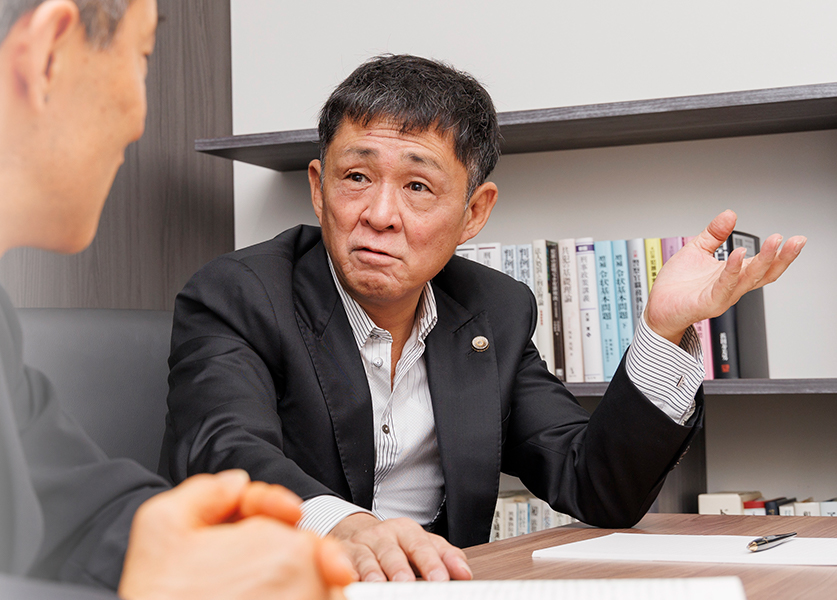 担当弁護士の写真