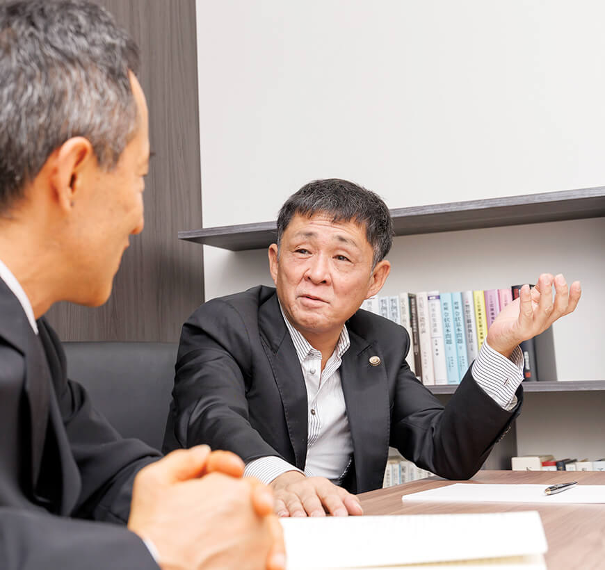 横浜法律事務所 所長 弁護士 伊東 香織