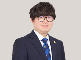 弁護士 泥谷 諒