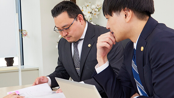 交通事故に特化した弁護士